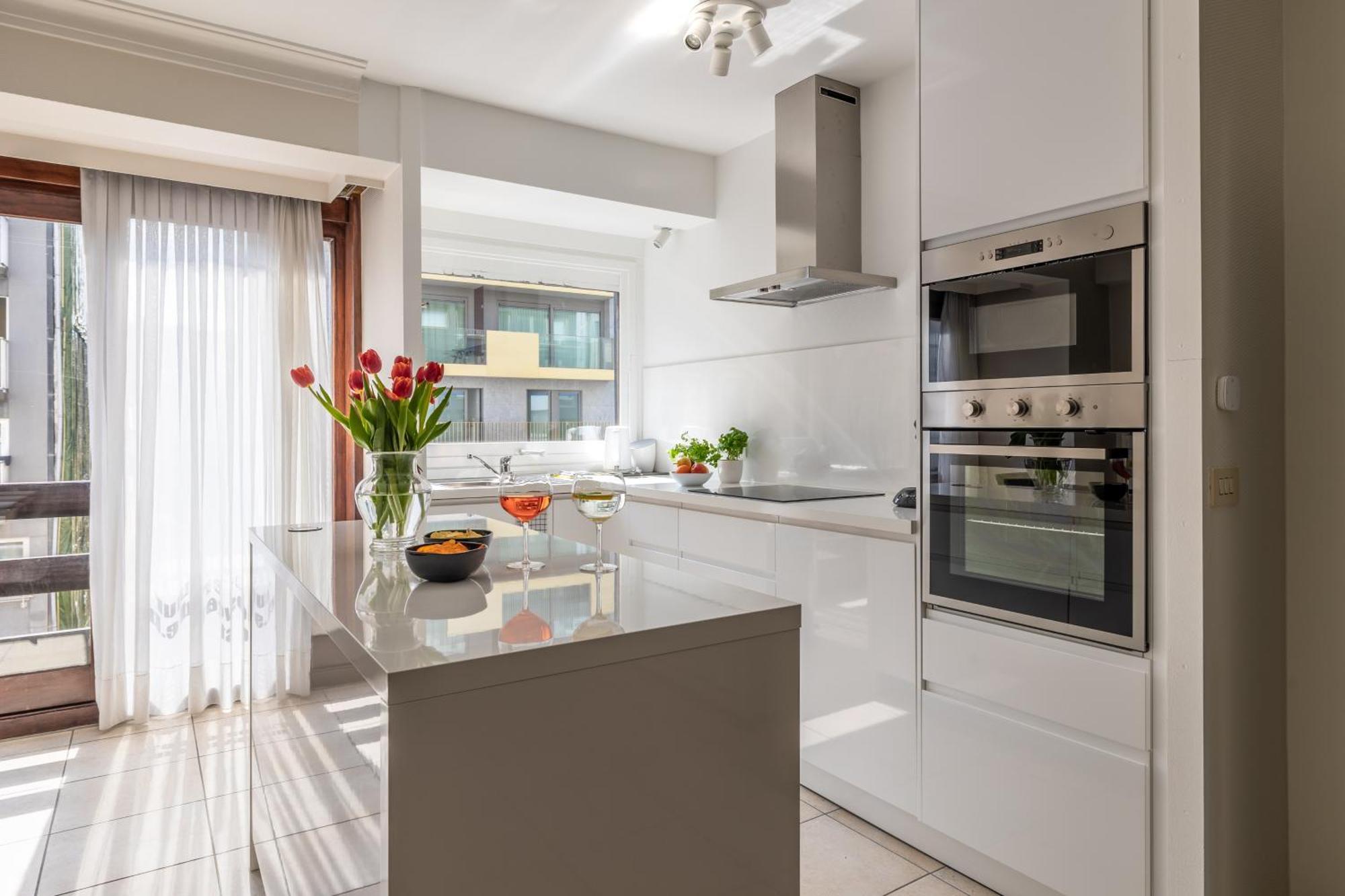 Weloveoostende - Newly Renovated Large Apartment 150M From The Beach - Including Bed Sheets And Final Clea-Ning Dış mekan fotoğraf